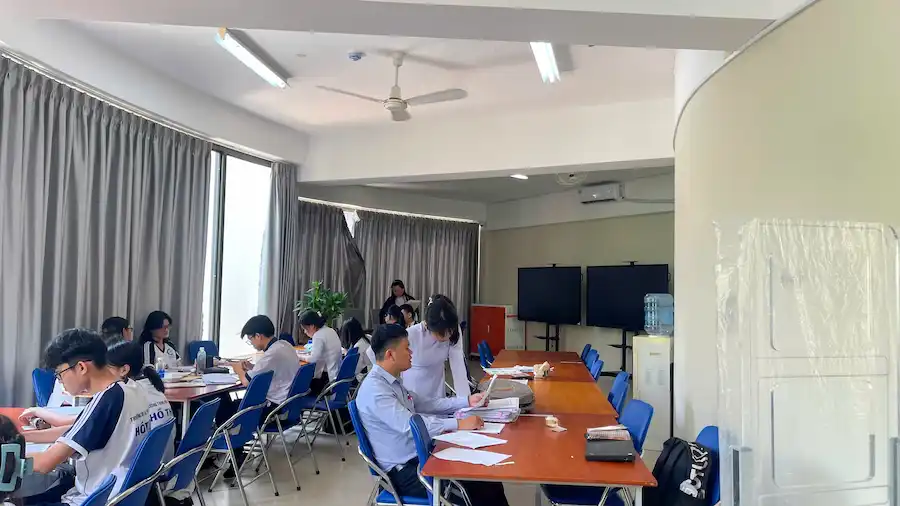 Thư viện thông minh Trường THPT Hồ Thị Bi
