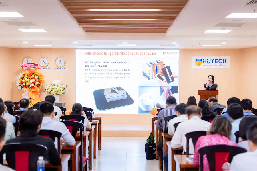 SAO MAI EDUCATION GROUP NHẬN BẰNG KHEN VÌ ĐÓNG GÓP NỔI BẬT CHO HỘI THƯ VIỆN VIỆT NAM