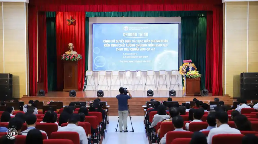 Hội trường Trường Đại học Quy Nhơn