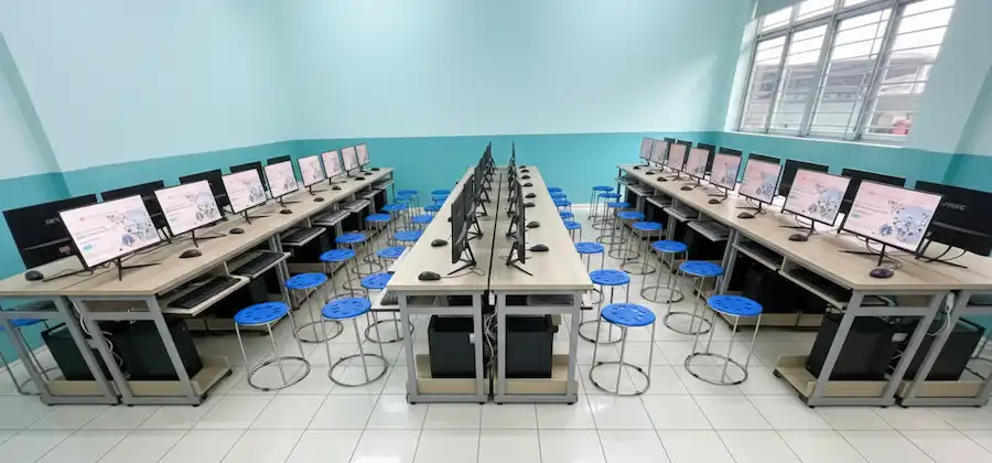 Giải pháp phòng học ngoại ngữ Inclass 6 Gemini Generated Image lxatthlxatthlxat 1