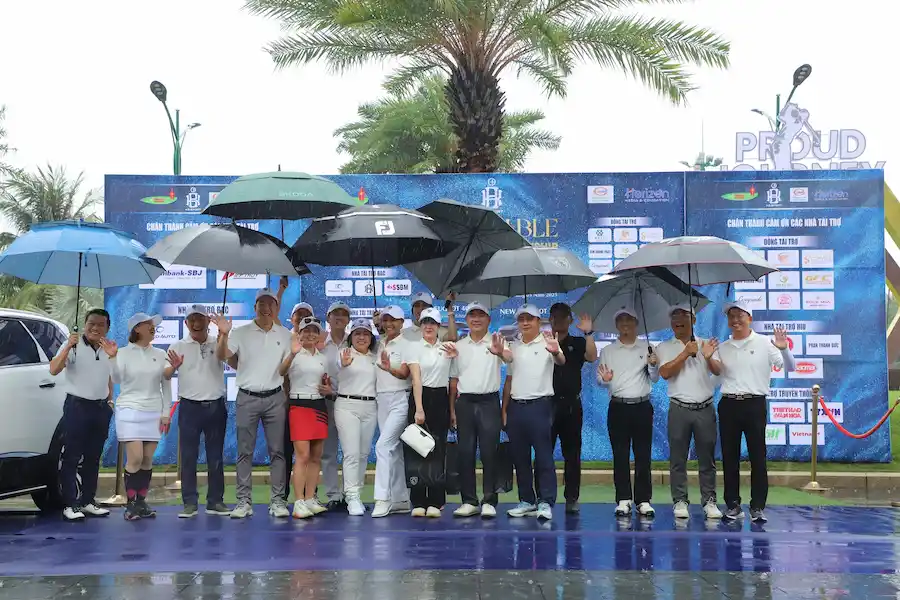 Sao Mai tai tro va dong hanh cung Giai Golf Kohble Championship 2025 3