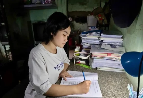 Sao Mai Education Group đồng hành cùng bạn trẻ kiên cường trên hành trình vượt qua ung thư và chinh phục ước mơ 64 Sao Mai Education Group đồng hành cùng bạn trẻ kiên cường trên hành trình vượt qua ung thư và chinh phục ước mơ