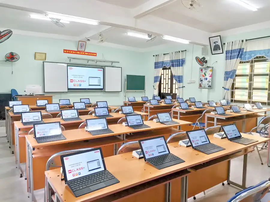 Xu hướng AI trong giáo dục 2025: Nhà trường cần chuẩn bị gì?