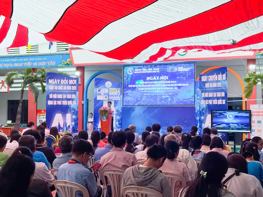 Sao Mai Education Group đồng hành cùng Ngày hội Đổi mới sáng tạo và Chuyển đổi số phường Bình Tây