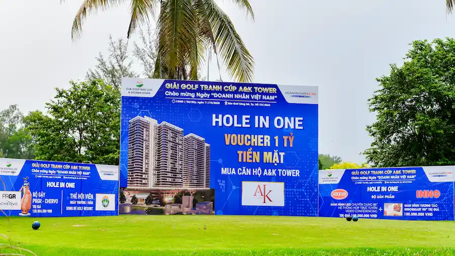 Giai Golf tranh cup AK Tower – Chao mung Ngay Doanh nhan Viet Nam 1