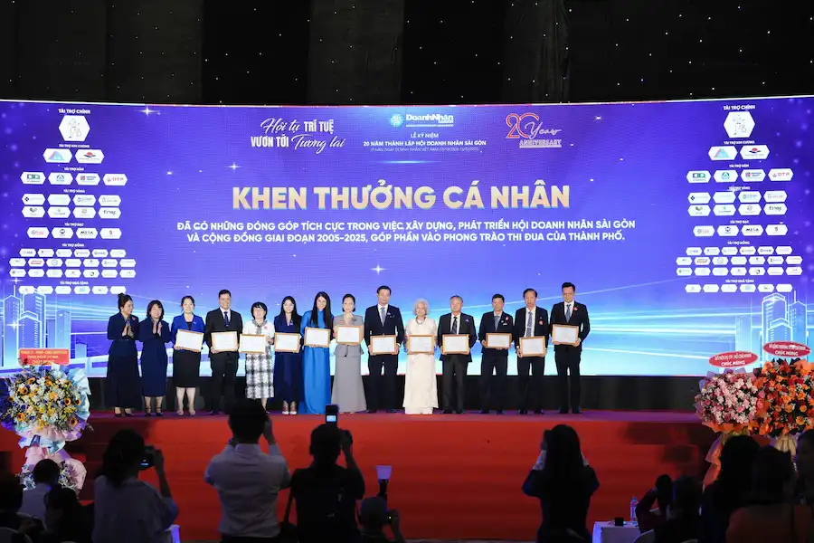 Doanh nhân Đinh Võ Thị Ngọc Huyền: Hình mẫu người phụ nữ thời đại mới: Bản lĩnh, trí tuệ, nhân văn