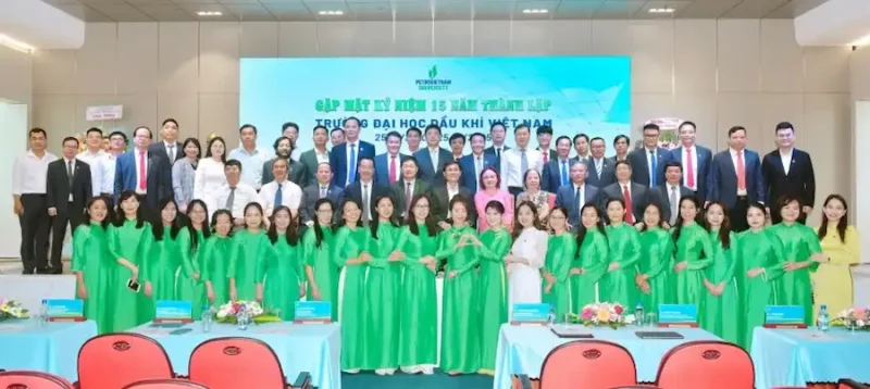 Giải pháp thực tế ảo của Sao Mai vinh dự có mặt tại Lễ kỷ niệm 15 năm thành lập Trường Đại học Dầu Khí Việt Nam