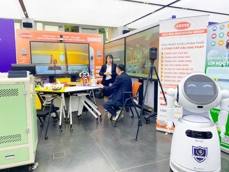 Sao Mai Education Group đồng hành cùng Bộ GD&ĐT tại Hội nghị Chuyển đổi số trong Giáo dục và Đào tạo 2025 9 Sao Mai Education Group đồng hành cùng Bộ GD&ĐT tại Hội nghị Chuyển đổi số trong Giáo dục và Đào tạo 2025