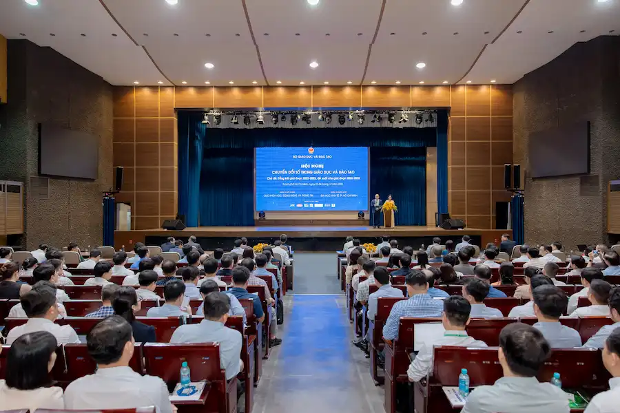 Sao Mai Education Group đồng hành cùng Bộ GD&ĐT tại Hội nghị Chuyển đổi số trong Giáo dục và Đào tạo 2025 7 Sao Mai Education Group đồng hành cùng Bộ GD&ĐT tại Hội nghị Chuyển đổi số trong Giáo dục và Đào tạo 2025