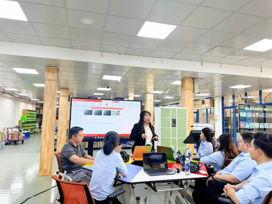 Sao Mai Education Group tham gia Hội nghị “Giới thiệu, tìm hiểu về các trang thiết bị dạy học STEM, STEAM” 8 Sao Mai Education Group tham gia Hội nghị “Giới thiệu, tìm hiểu về các trang thiết bị dạy học STEM, STEAM”