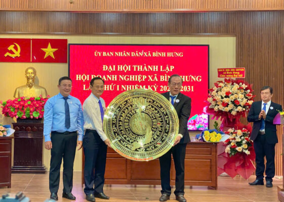 Sao Mai đồng hành cùng Đại hội Thành lập Hội Doanh nghiệp xã Bình Hưng lần thứ I, nhiệm kỳ 2026–2031 5 z7643864859721 de9080841a95802fed554709c7a1edc5