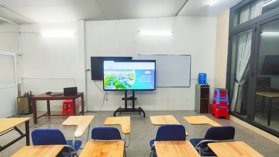 MÀN HÌNH TƯƠNG TÁC