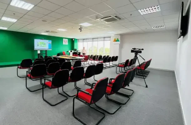 phòng studio trong trường học