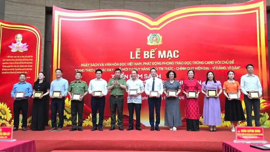 Lễ tổng kết Triển lãm sách và công nghệ thư viện