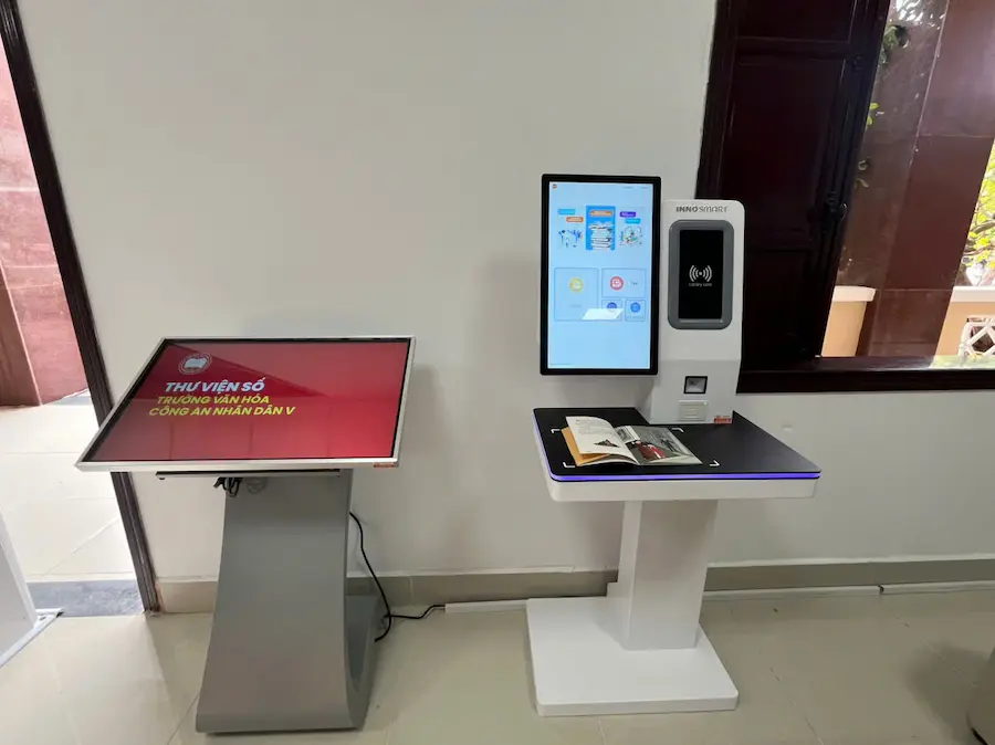 Thư viện thông minh Trường Văn hóa Công an nhân dân V 4 Thư viện thông minh Trường Văn hóa Công an nhân dân V